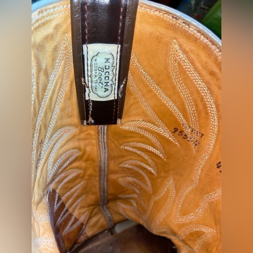 Nocona American Made Vintage Western Cowboy Boots Two Tone Leather 8.5 D - Picture 5 of 11